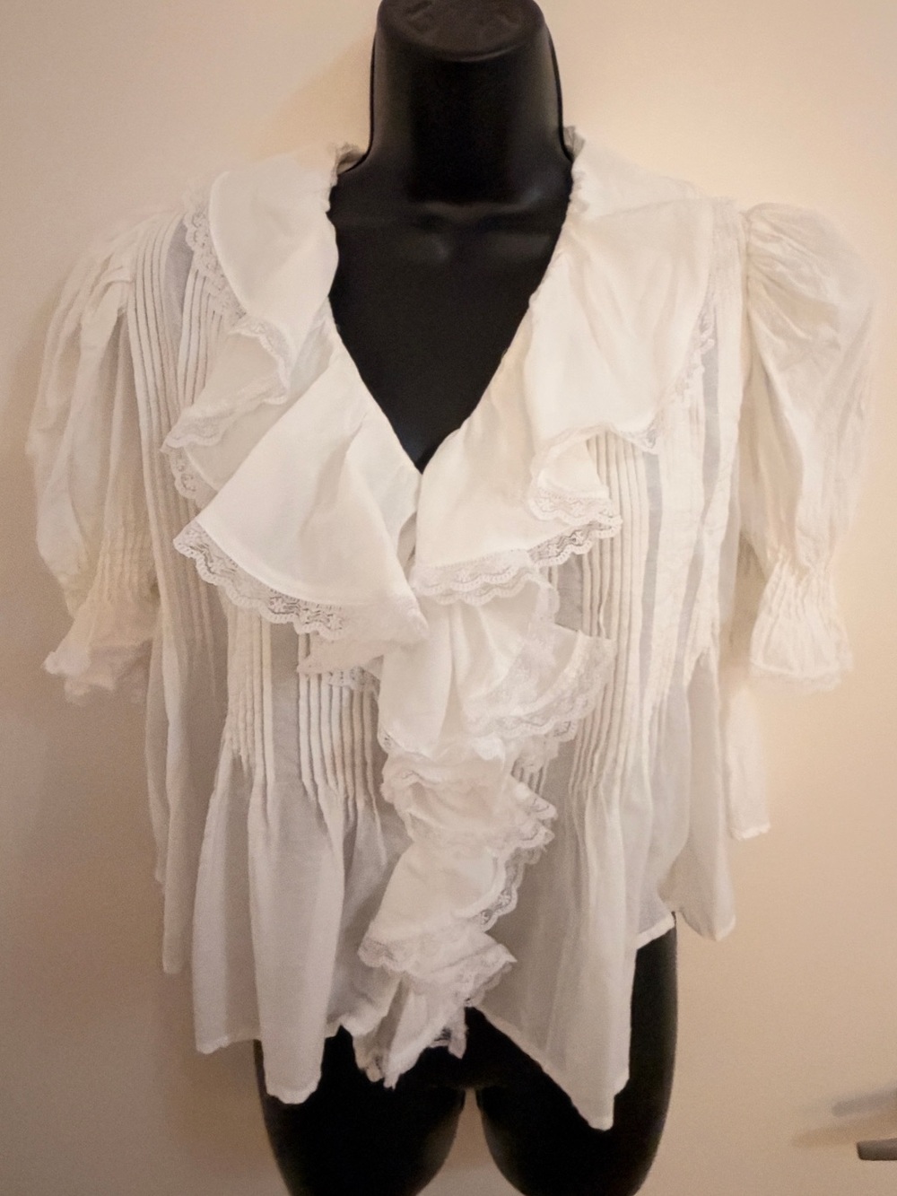 Muse White Ruffled Lace-Trim Blouse Small